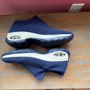 STQ slip on orthopedic sneakers